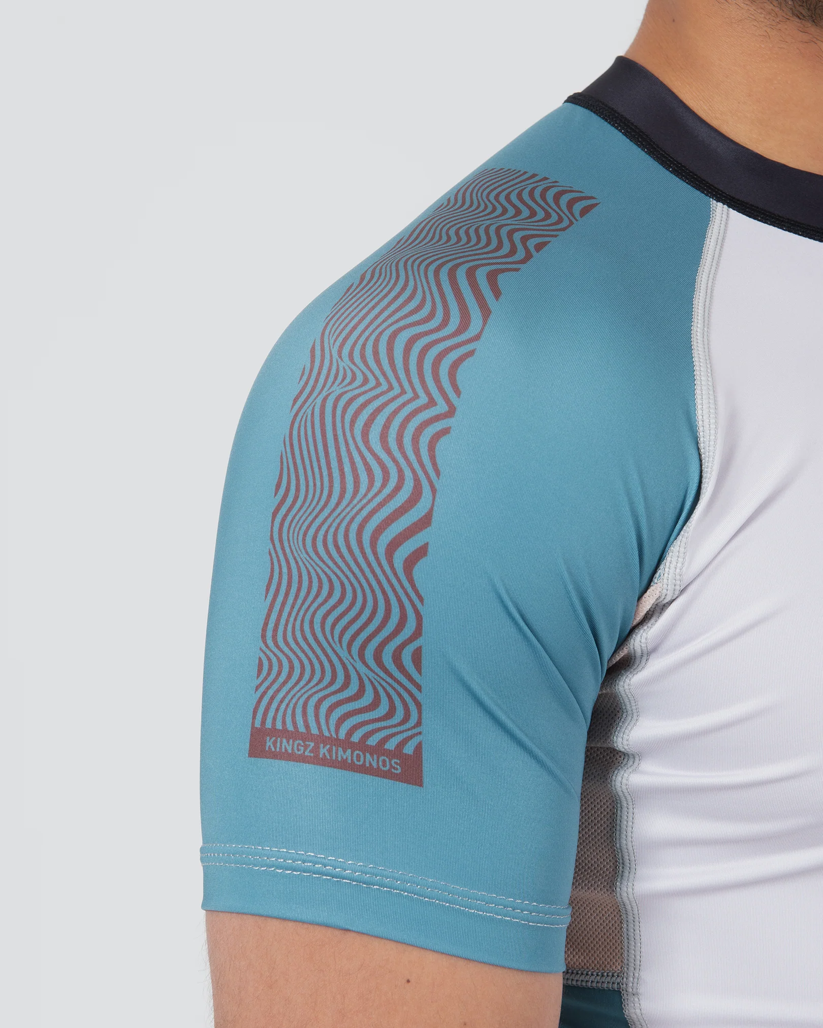 Flow Rashguard - Image 8
