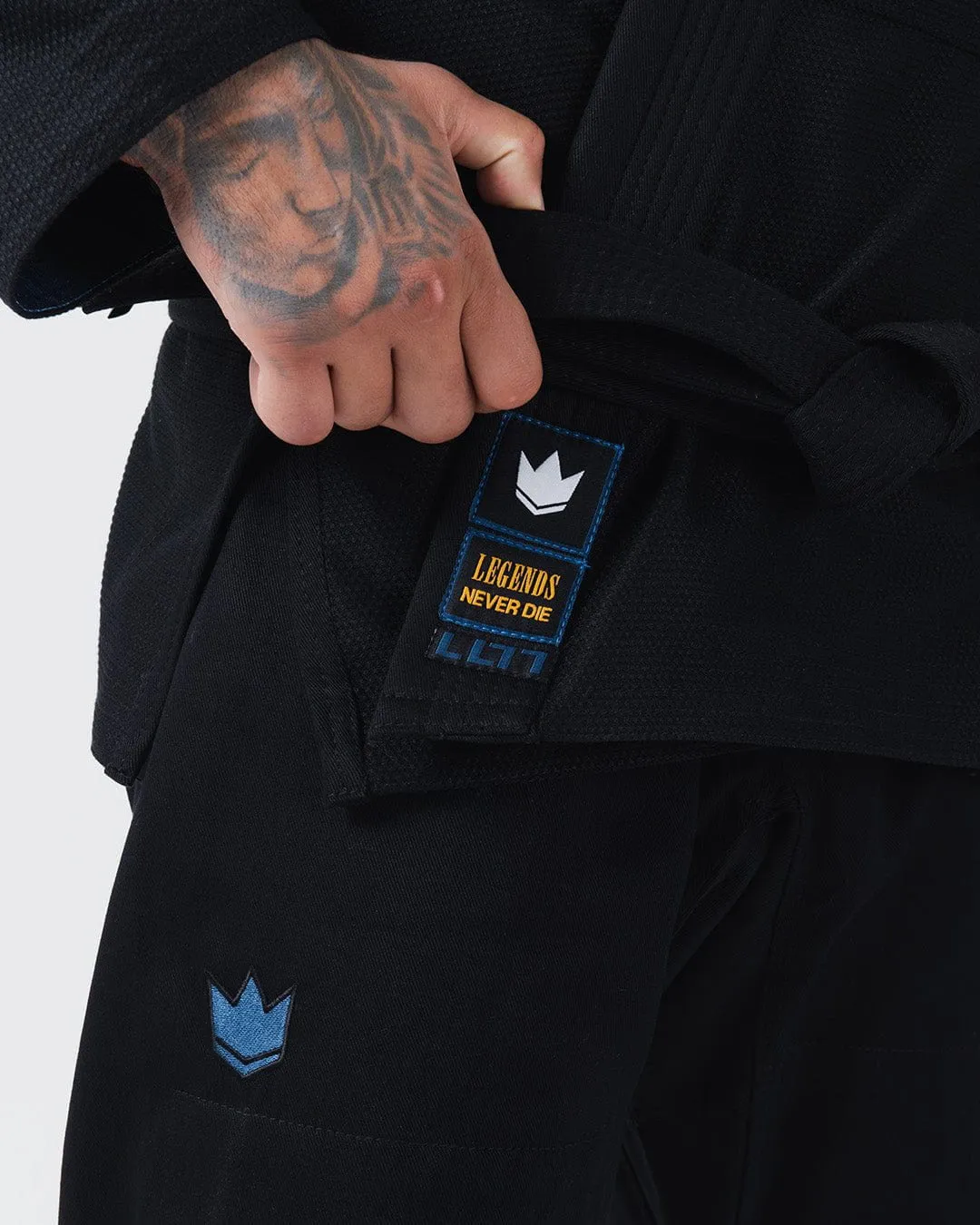 Limited Edition - Legends Never Die Gi - Image 10
