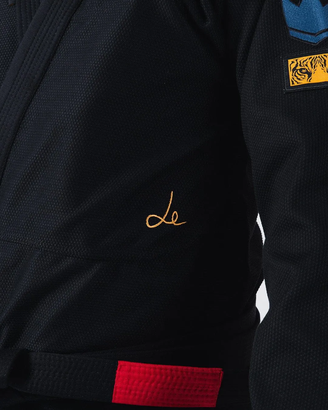 Limited Edition - Legends Never Die Gi - Image 12