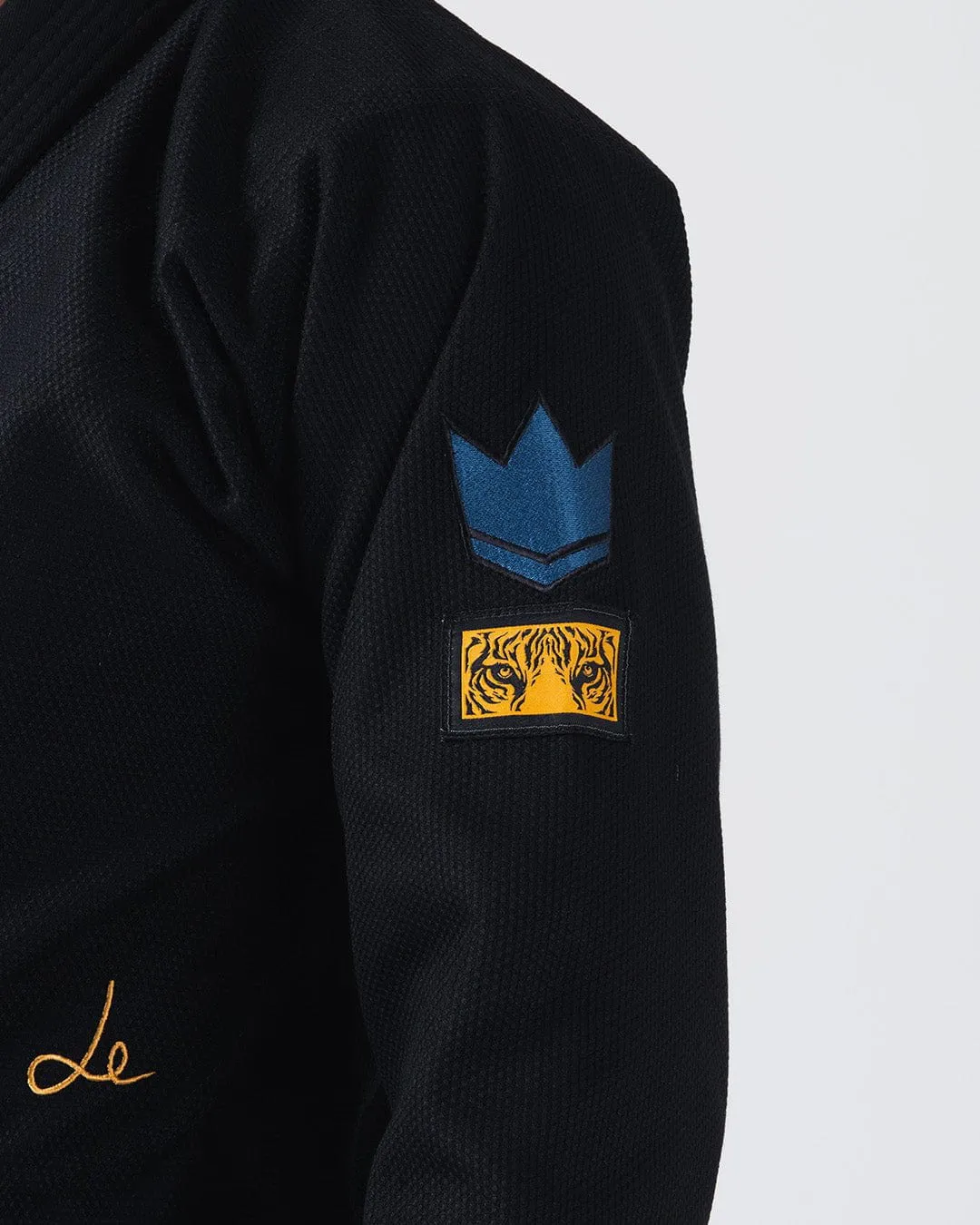 Limited Edition - Legends Never Die Gi - Image 13