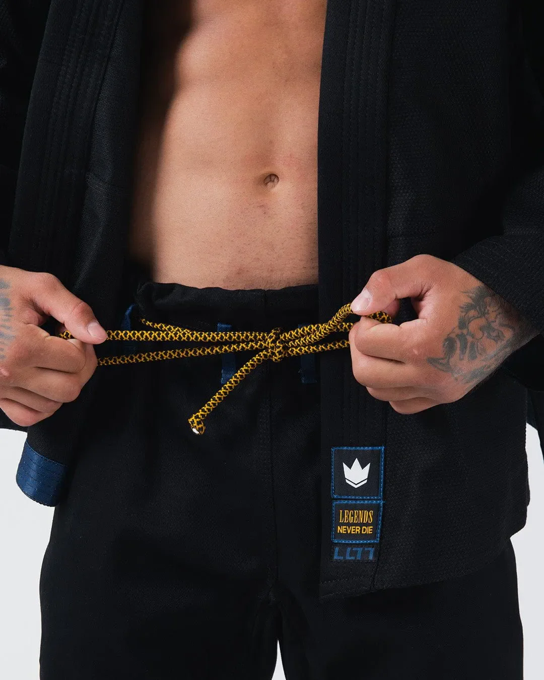 Limited Edition - Legends Never Die Gi - Image 21