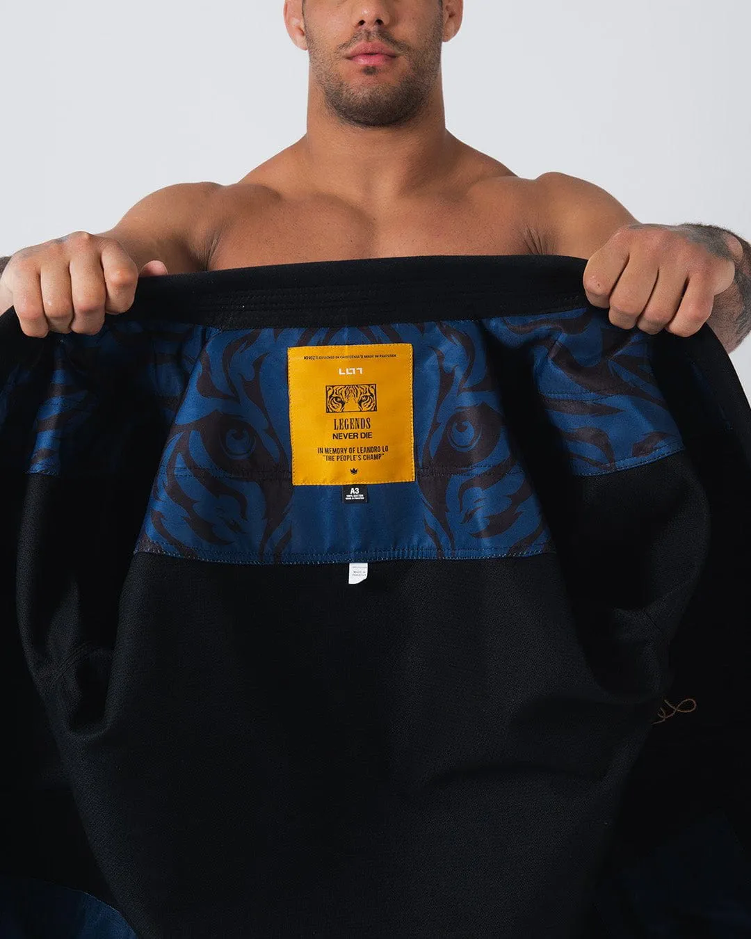 Limited Edition - Legends Never Die Gi - Image 23
