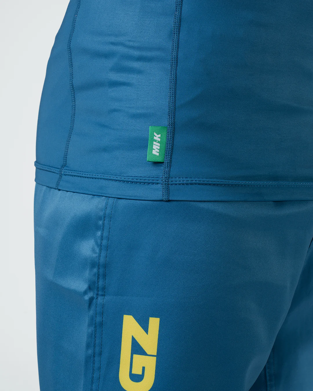 MI-K Roots Rashguard - Image 10