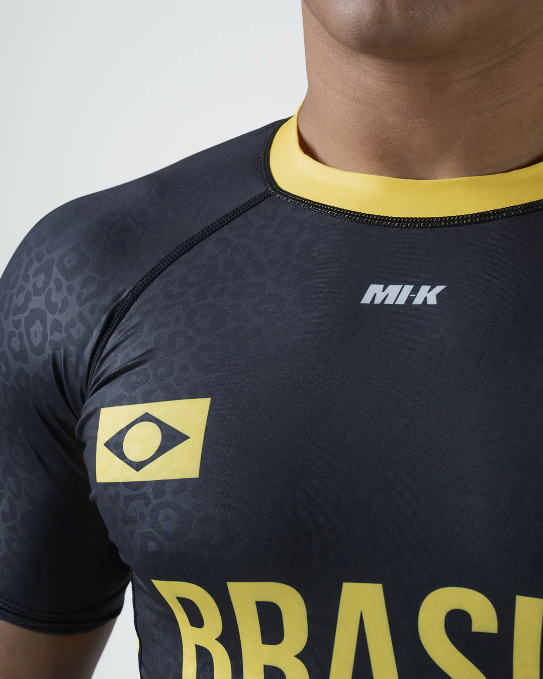 MI-K Roots Onça Pintada Rashguard - Image 10