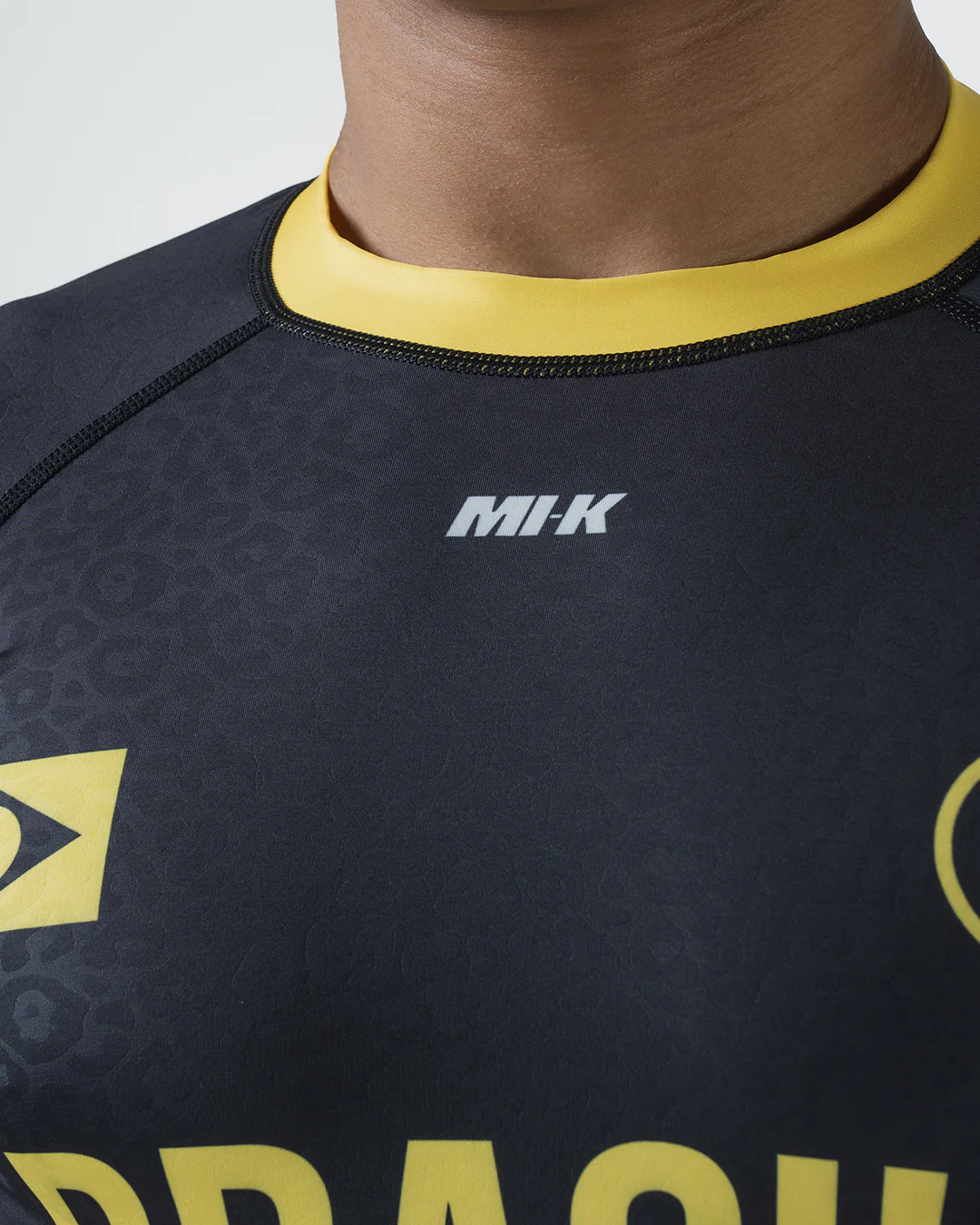 MI-K Roots Onça Pintada Rashguard - Image 11