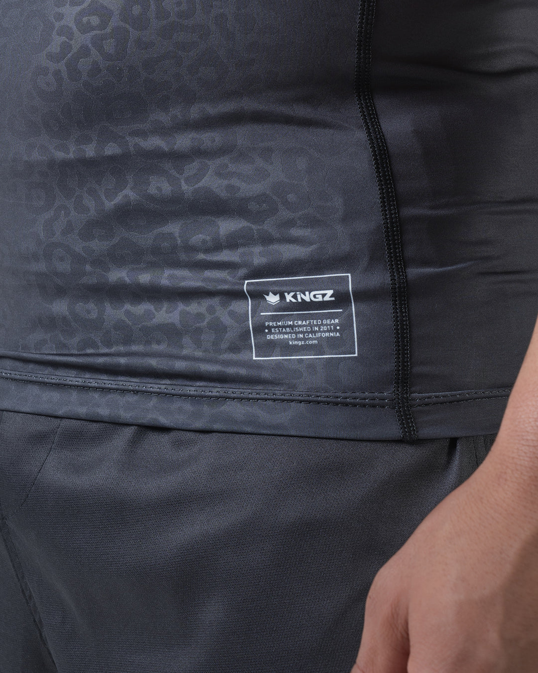 MI-K Roots Onça Pintada Rashguard - Image 14