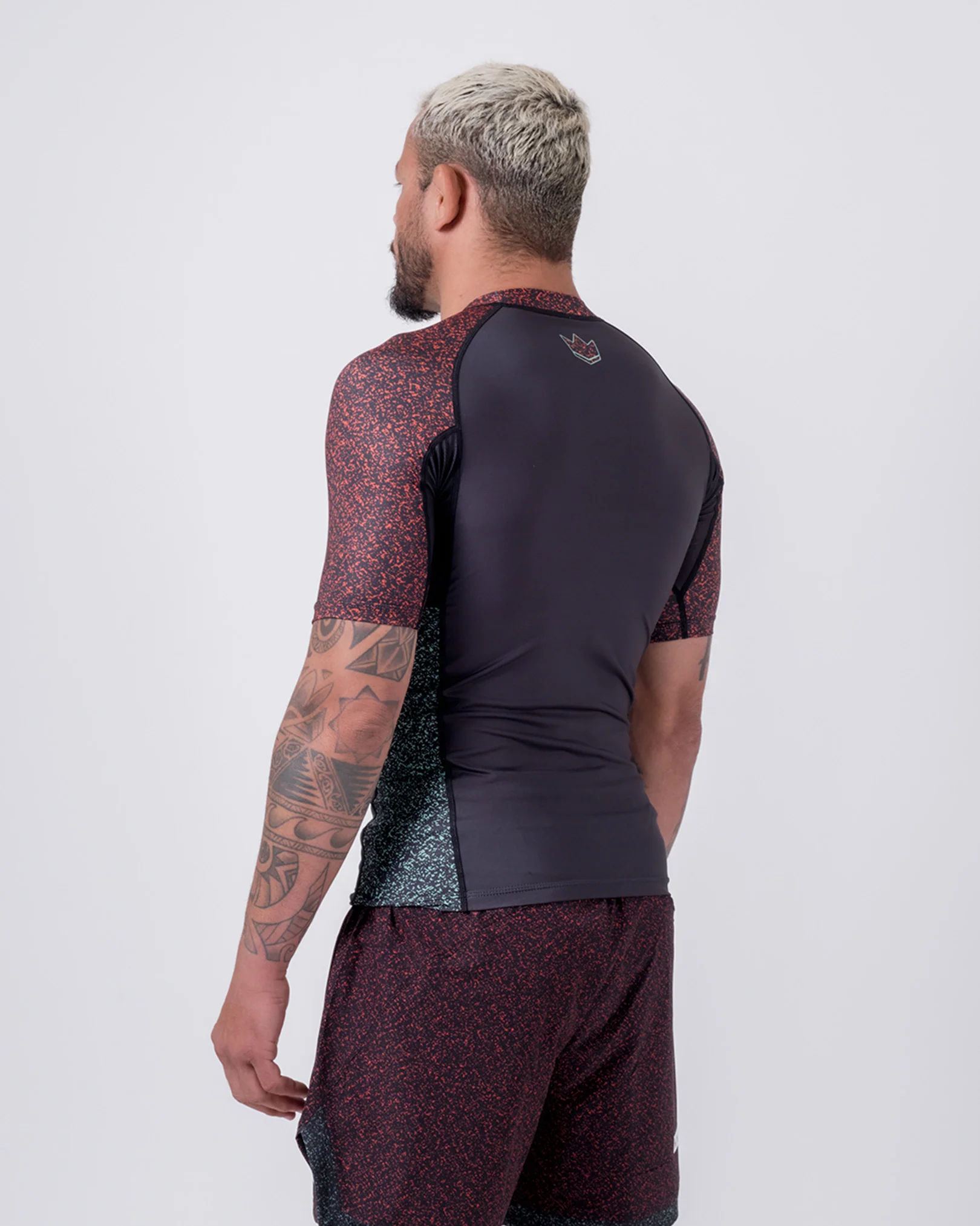 Noise V2 Rashguard - Image 3